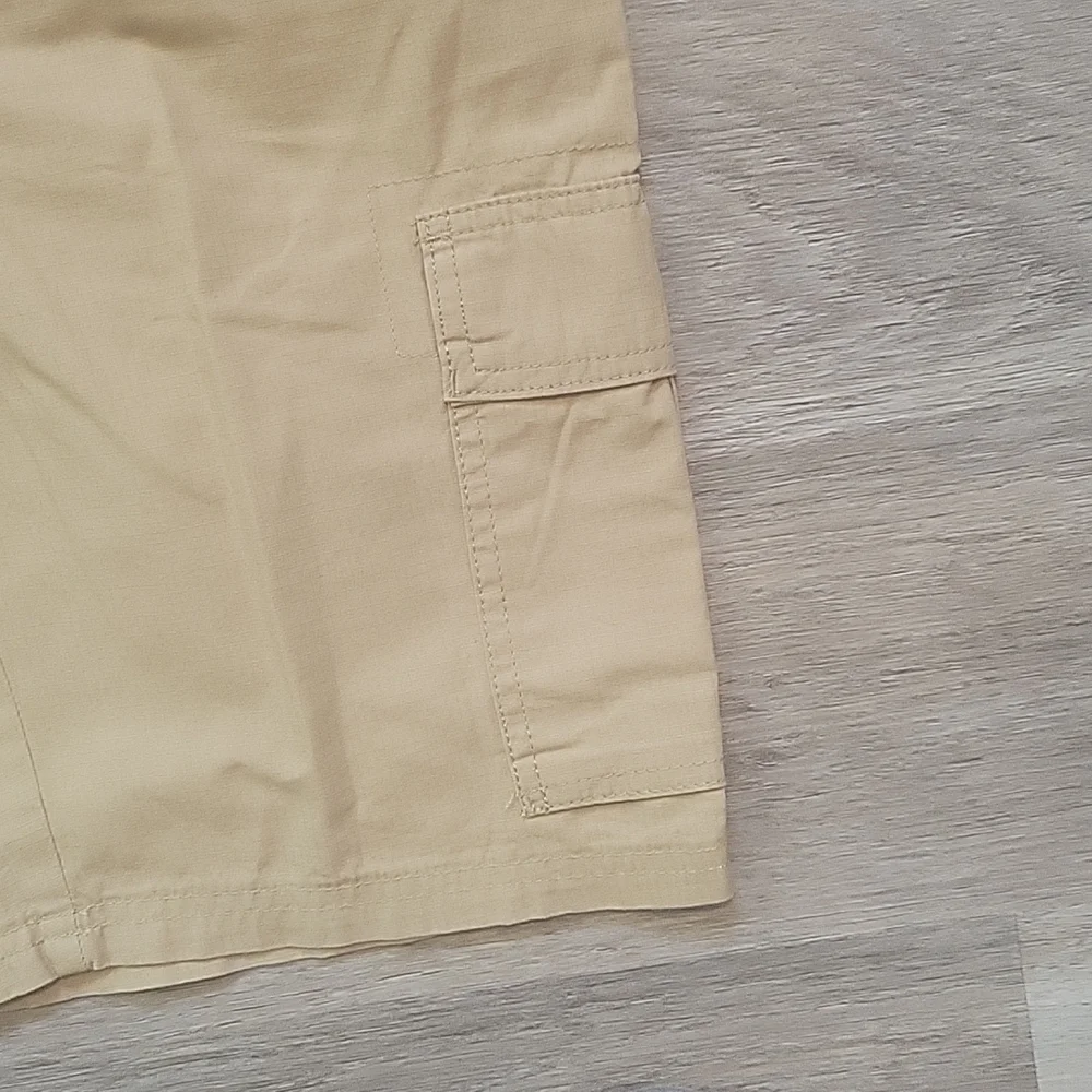 Childrens  place elastic waist cargo shorts 14